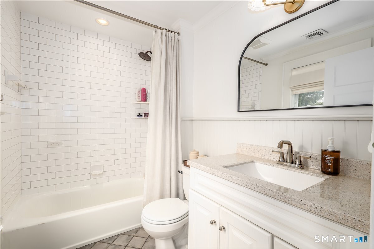 46 Reynolds Drive Fairfield CT 06824