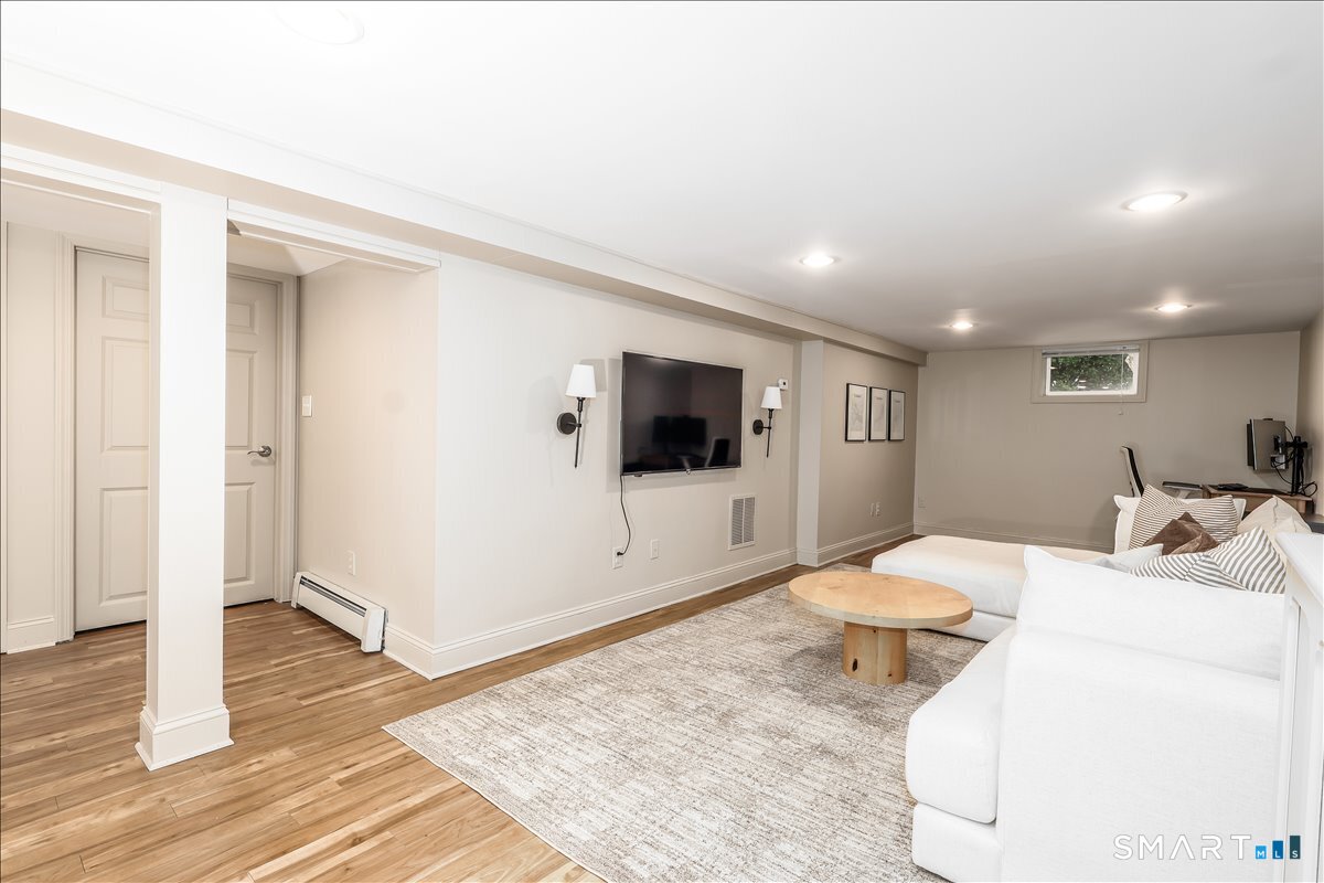 46 Reynolds Drive Fairfield CT 06824