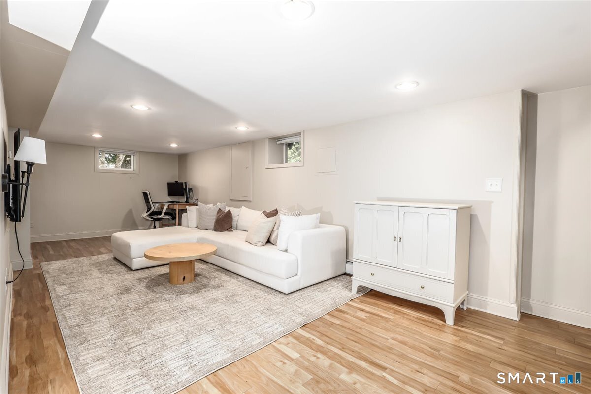 46 Reynolds Drive Fairfield CT 06824