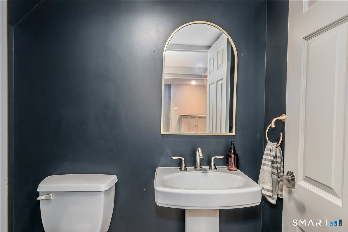 46 Reynolds Drive Fairfield CT 06824