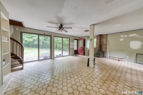 102 Brookside Lane Mansfield CT 06268