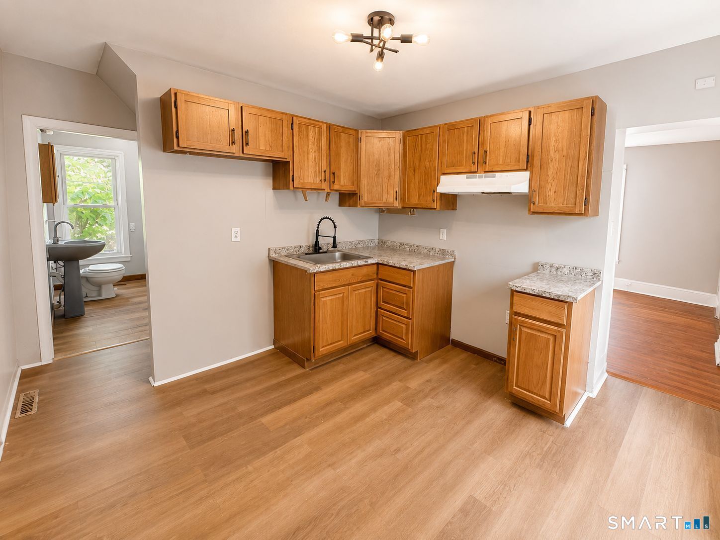 17 City Mills Lane Waterbury CT 06704