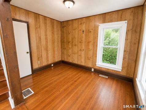 17 City Mills Lane Waterbury CT 06704