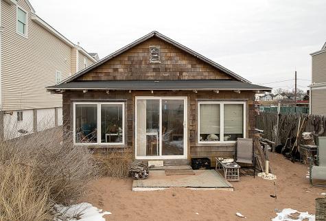 166 Beach Avenue East Haven CT 06512