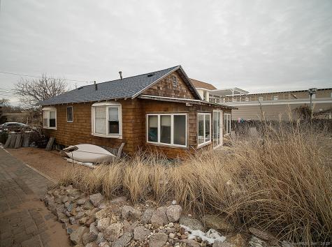 166 Beach Avenue East Haven CT 06512