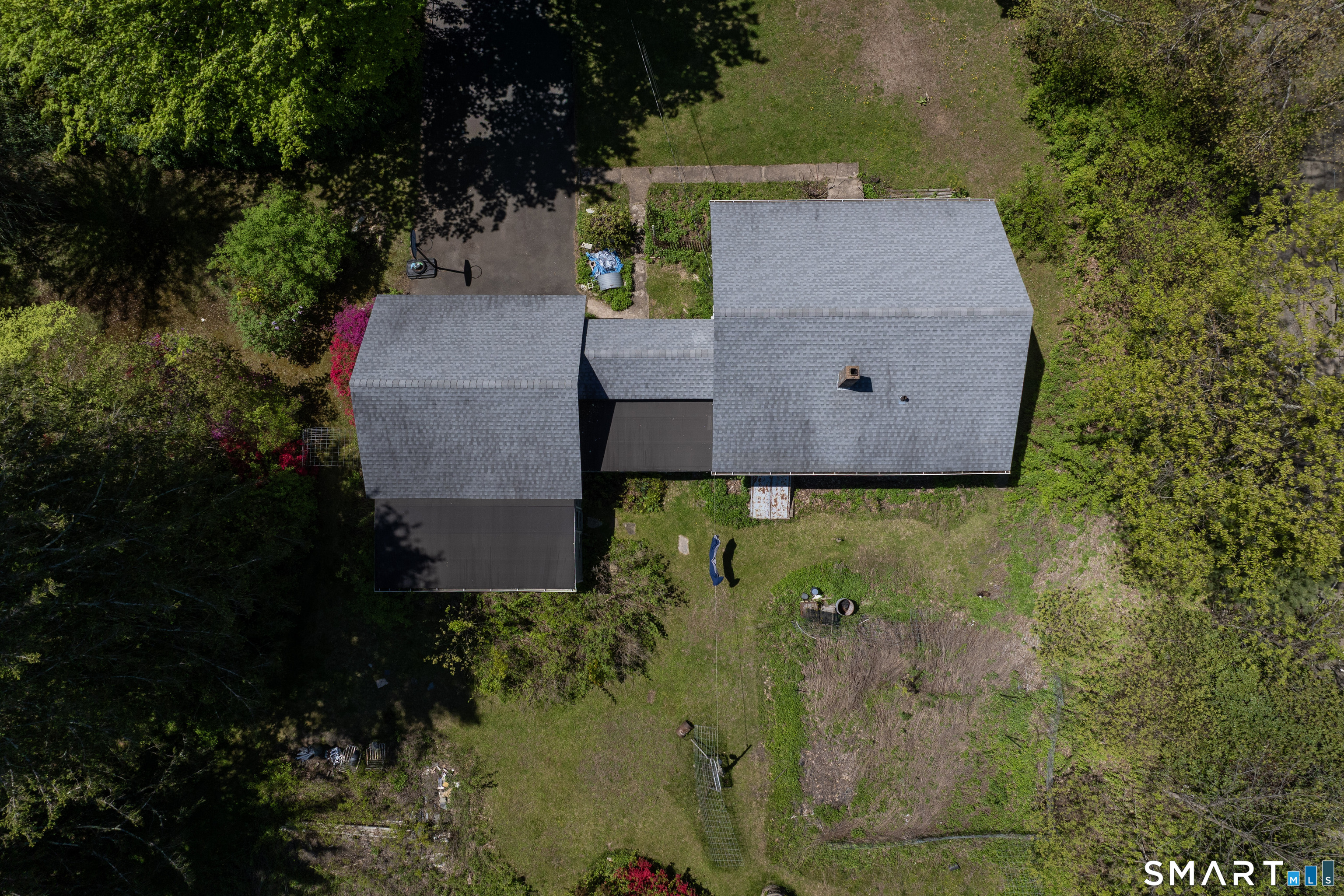 1973 Long Hill Road Guilford CT 06437