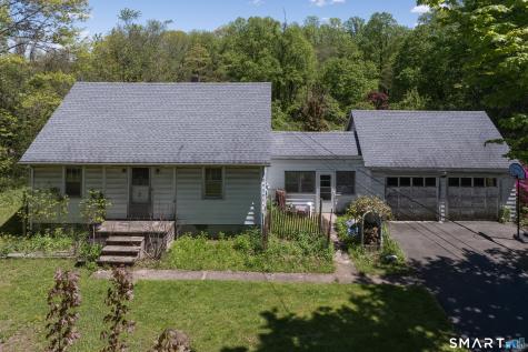 1973 Long Hill Road Guilford CT 06437