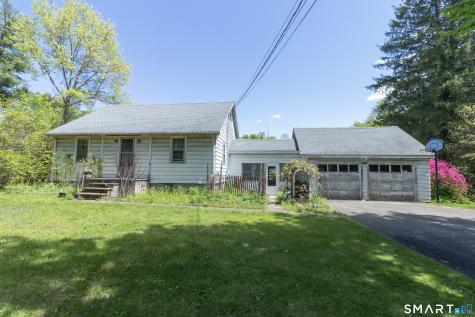 1973 Long Hill Road Guilford CT 06437