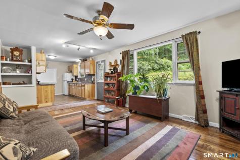 32 Fairview Avenue New Hartford CT 06057