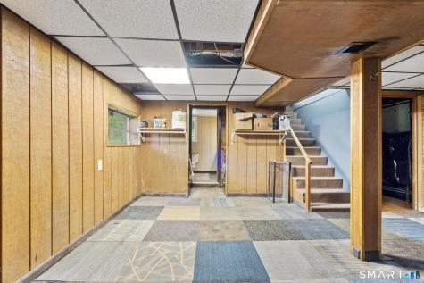 32 Fairview Avenue New Hartford CT 06057