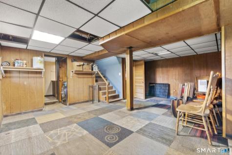32 Fairview Avenue New Hartford CT 06057