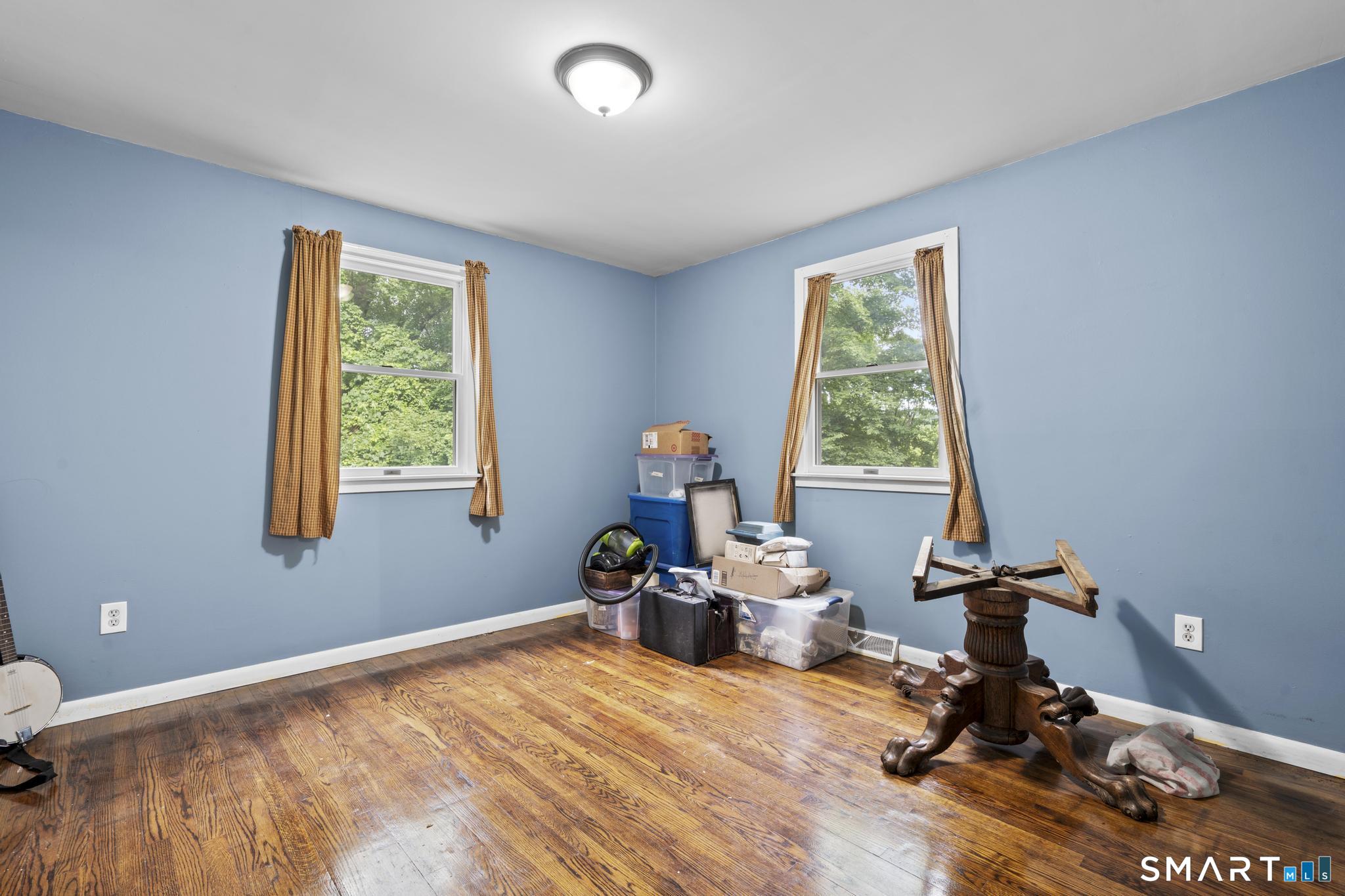 32 Fairview Avenue New Hartford CT 06057
