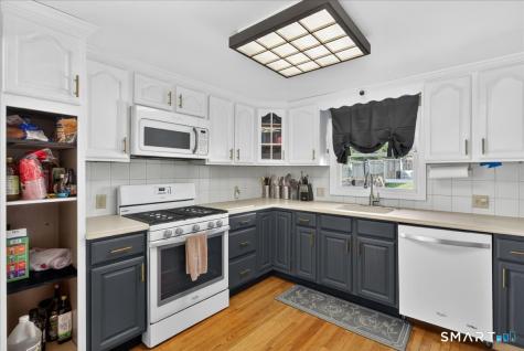 407 Short Beach Road East Haven CT 06512