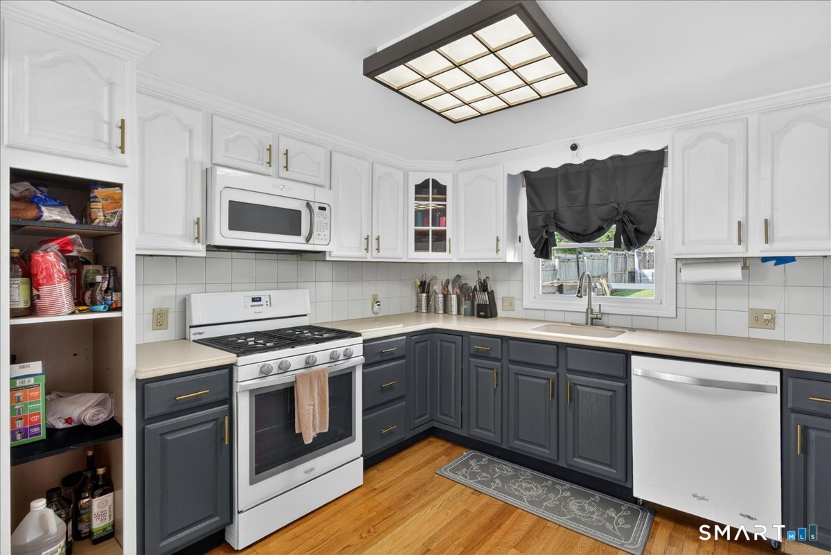 407 Short Beach Road East Haven CT 06512