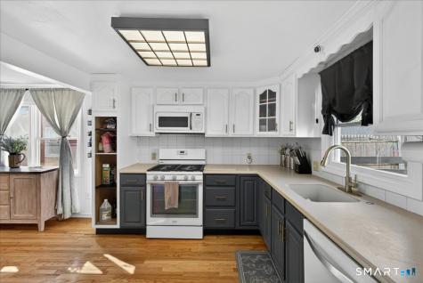 407 Short Beach Road East Haven CT 06512