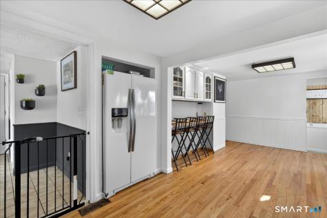 407 Short Beach Road East Haven CT 06512
