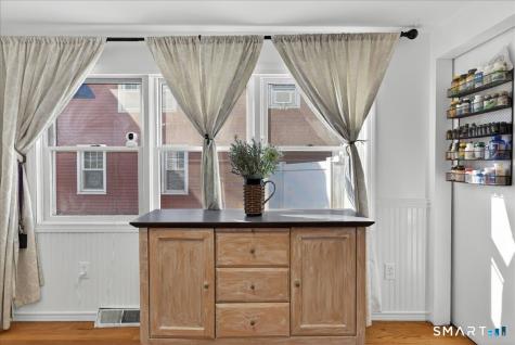 407 Short Beach Road East Haven CT 06512