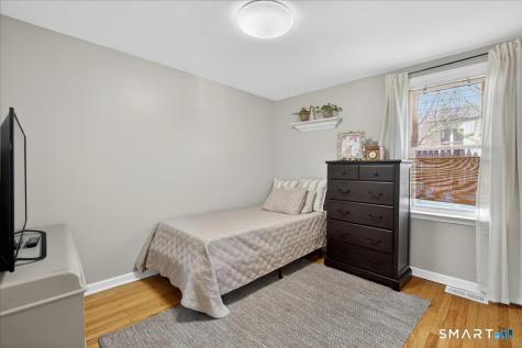 407 Short Beach Road East Haven CT 06512
