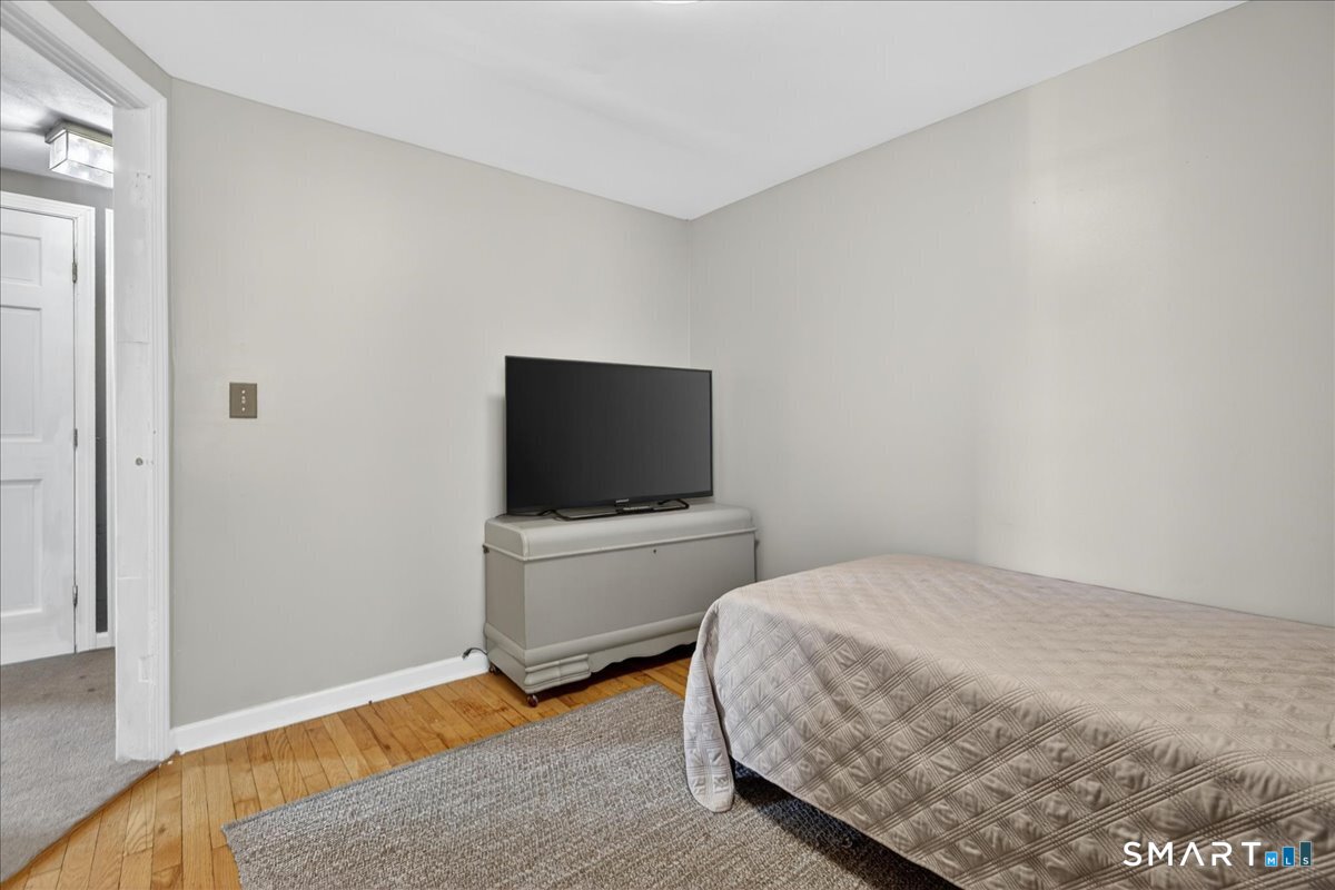 407 Short Beach Road East Haven CT 06512
