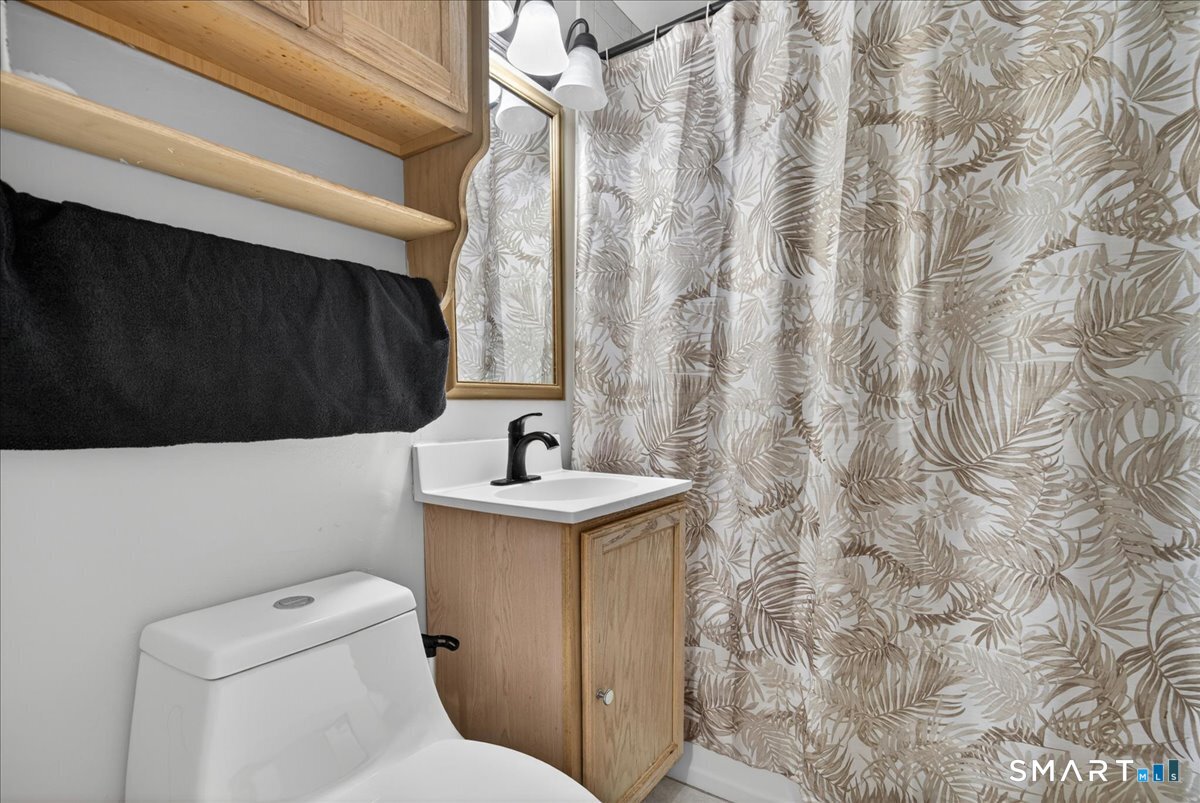 407 Short Beach Road East Haven CT 06512