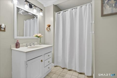 407 Short Beach Road East Haven CT 06512