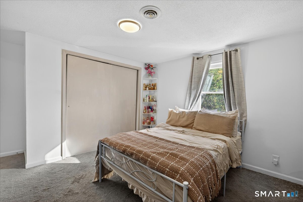 407 Short Beach Road East Haven CT 06512