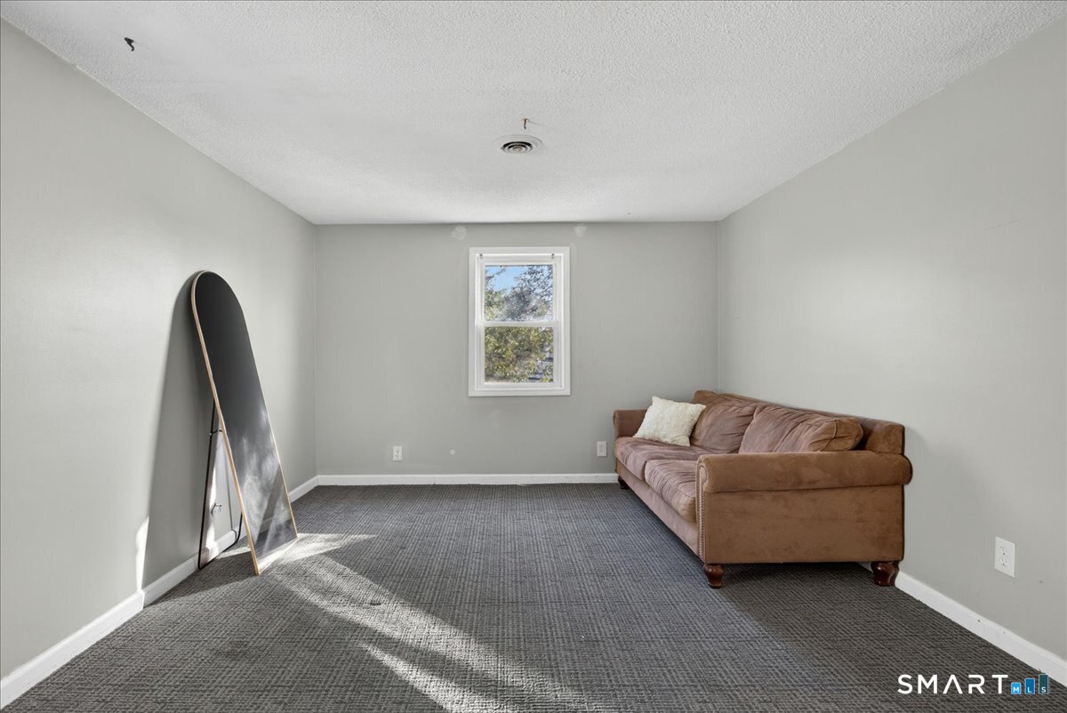 407 Short Beach Road East Haven CT 06512