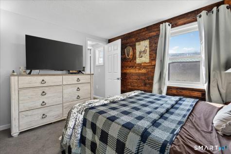 407 Short Beach Road East Haven CT 06512