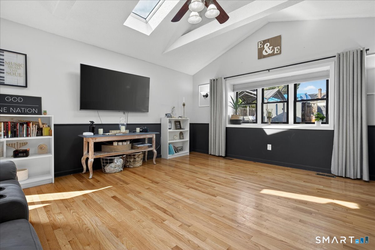 407 Short Beach Road East Haven CT 06512