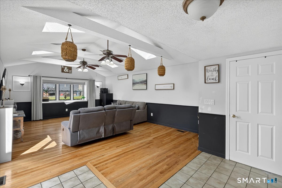 407 Short Beach Road East Haven CT 06512
