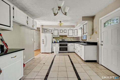 2 Davis Road North Haven CT 06473