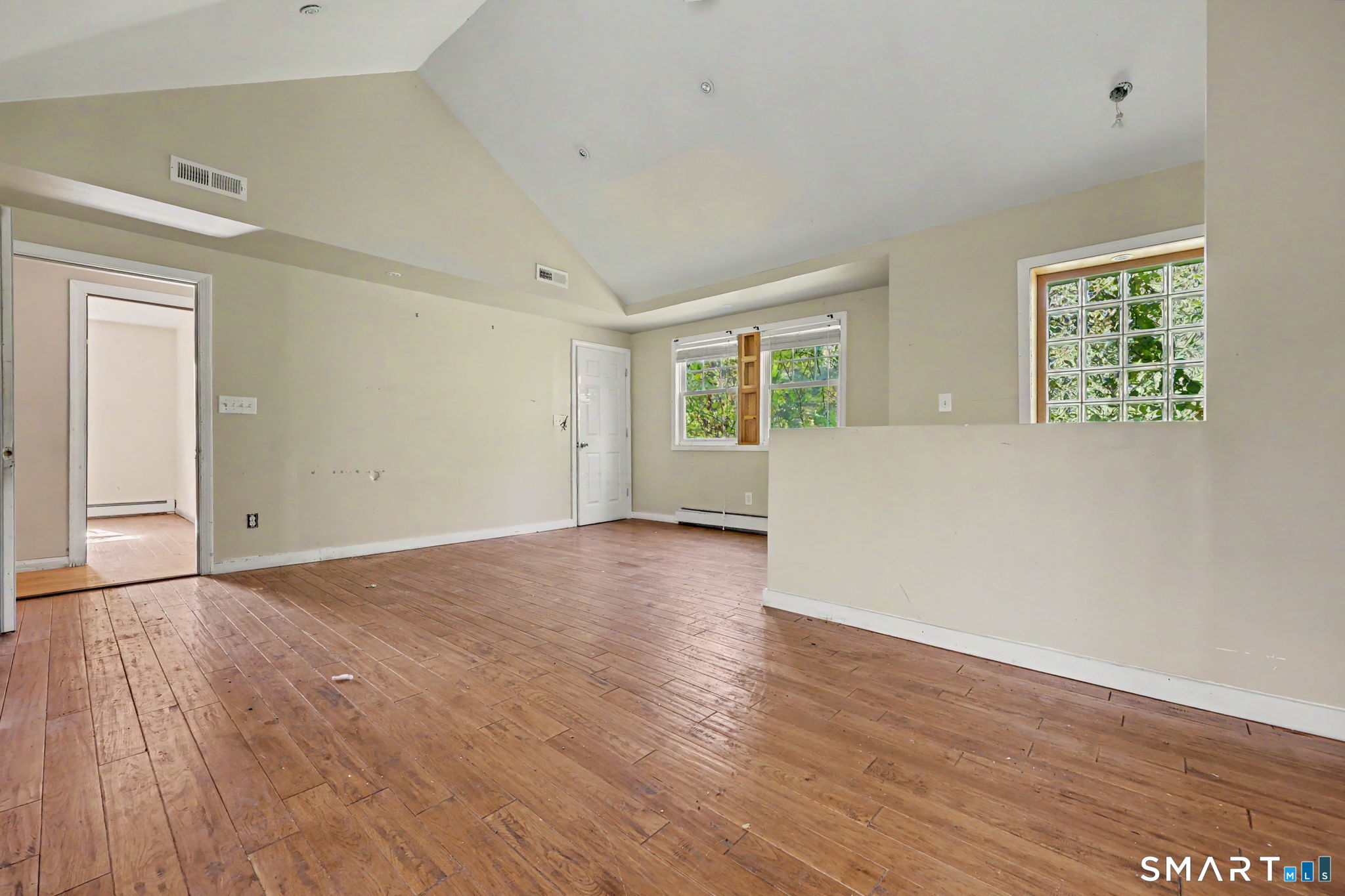 2 Davis Road North Haven CT 06473