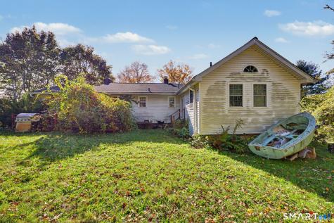 2 Davis Road North Haven CT 06473