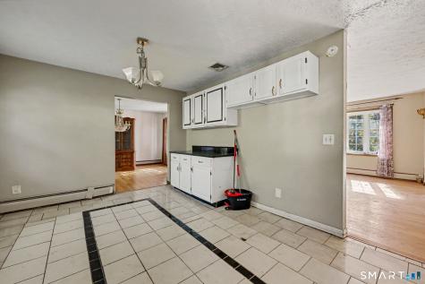 2 Davis Road North Haven CT 06473