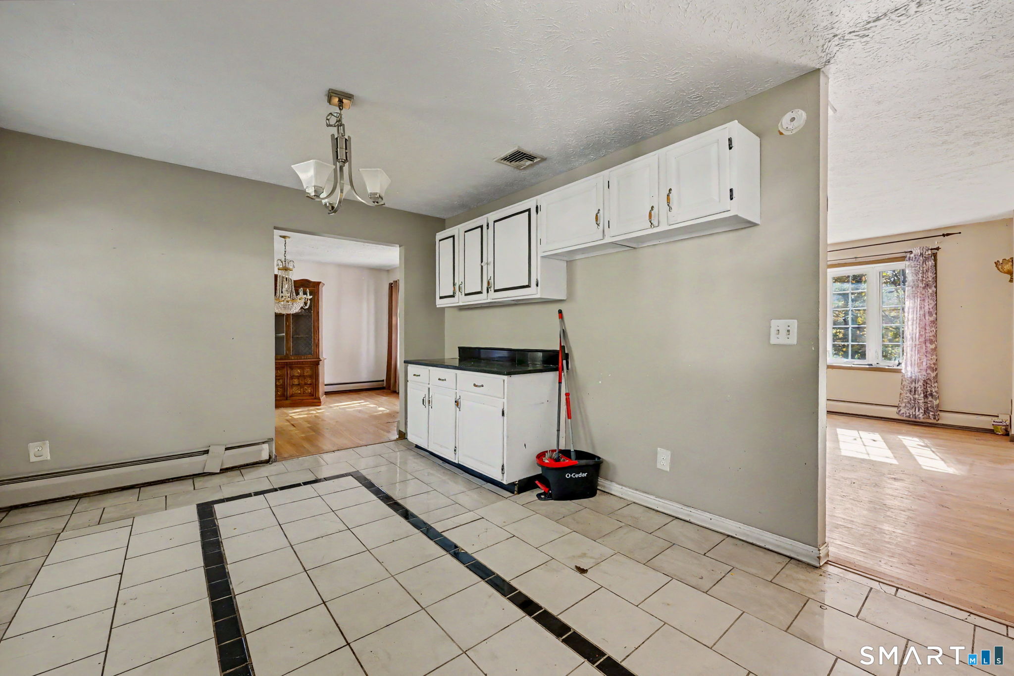 2 Davis Road North Haven CT 06473