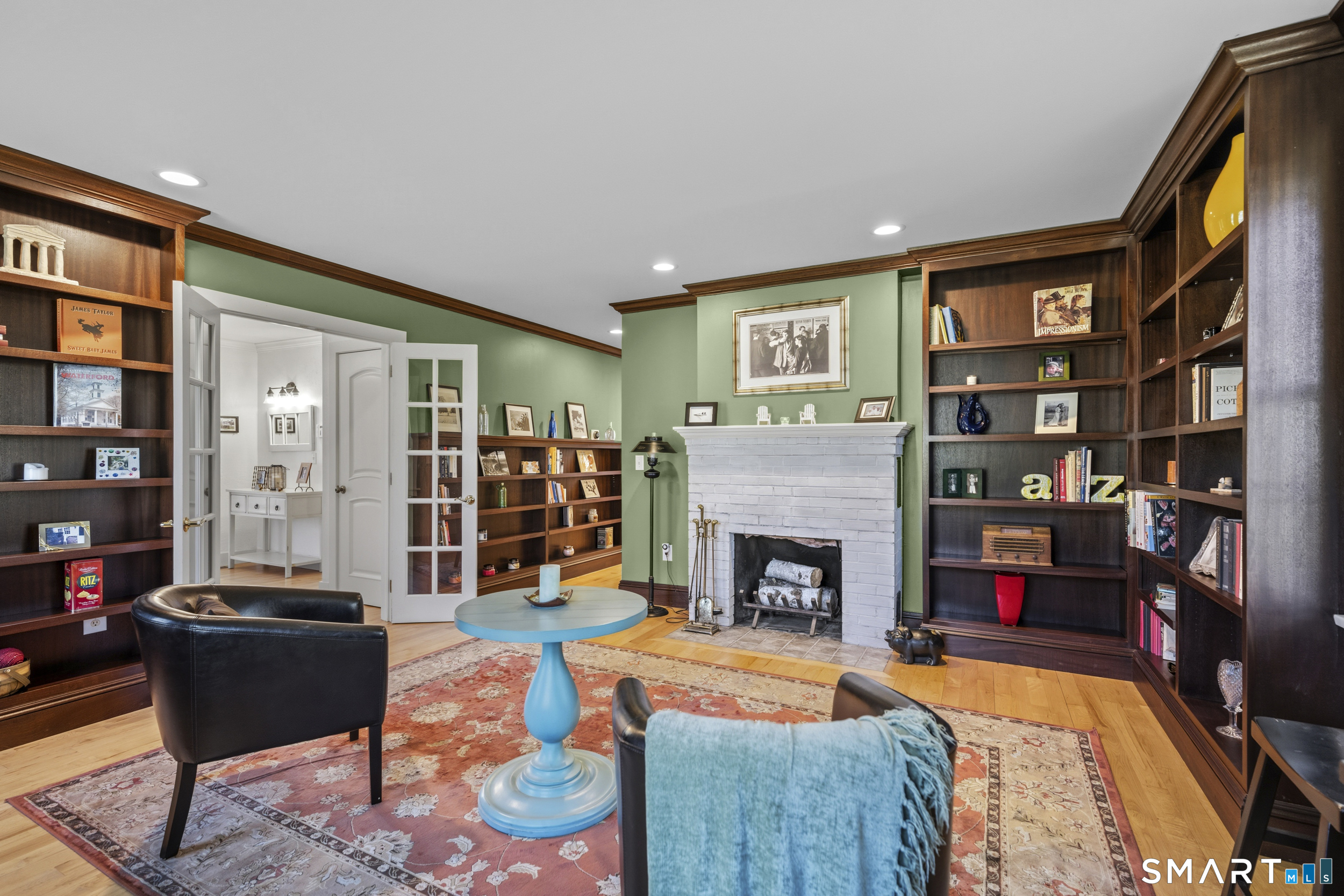 122 Niles Hill Road Waterford CT 06385
