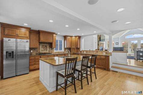 122 Niles Hill Road Waterford CT 06385