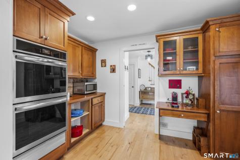 122 Niles Hill Road Waterford CT 06385