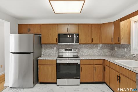 120 Highland Avenue East Haven CT 06513