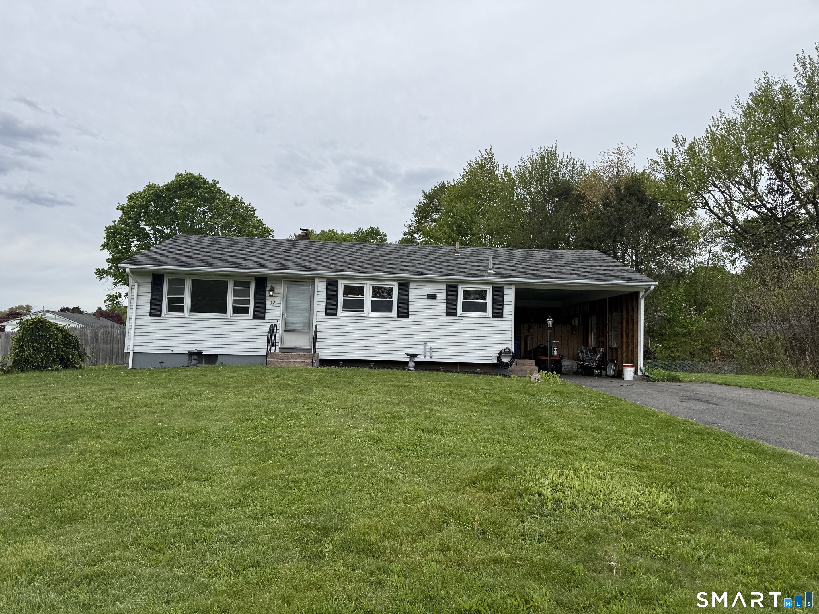 23 Raymond Road South Windsor CT 06074