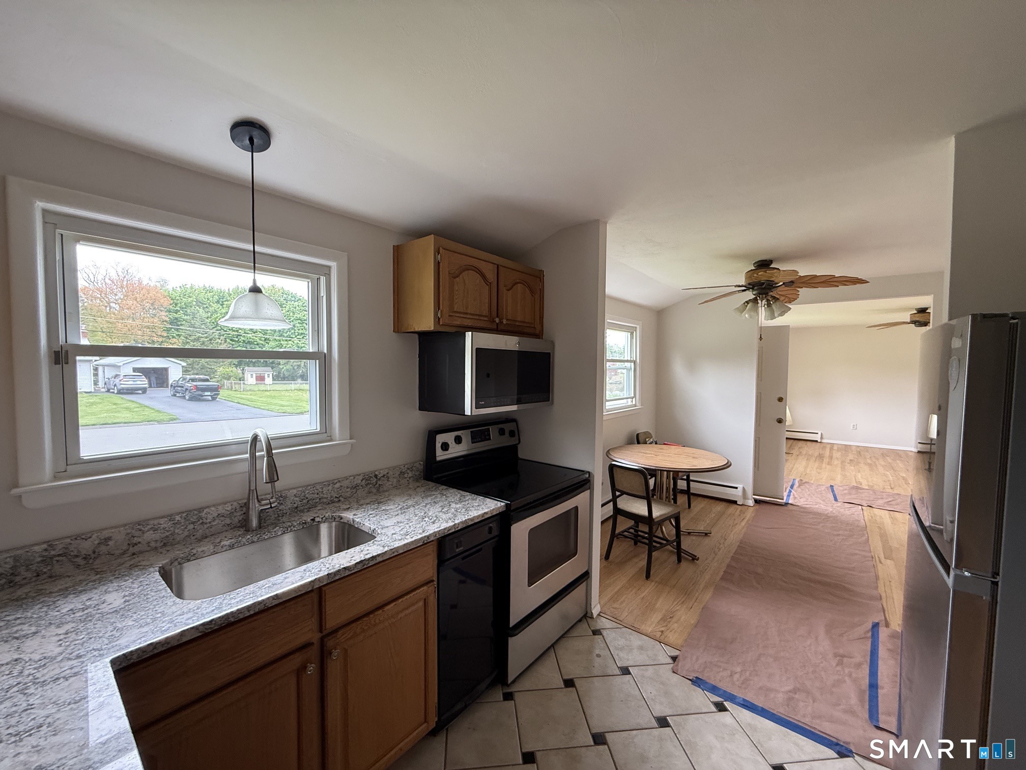 23 Raymond Road South Windsor CT 06074