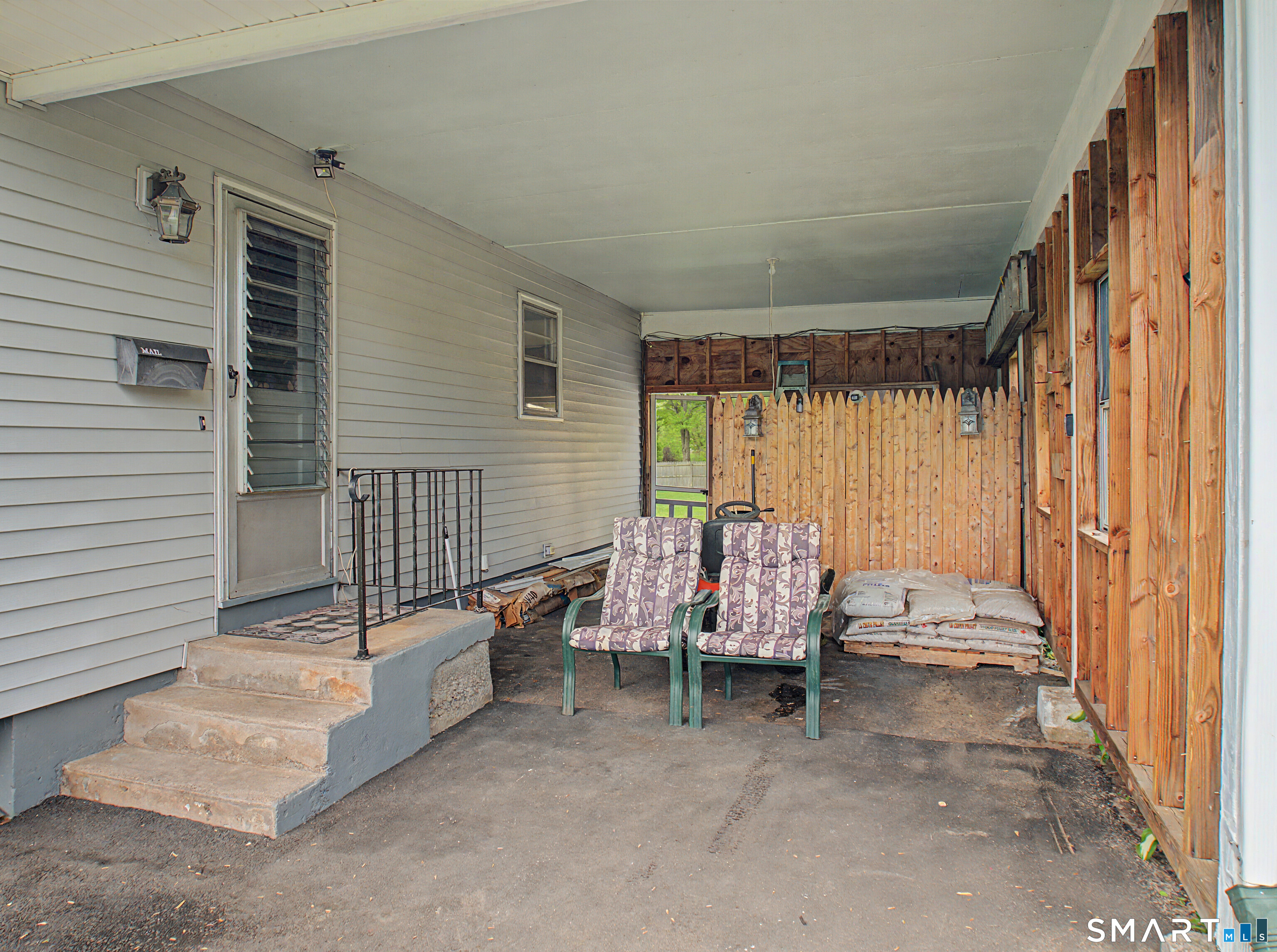 23 Raymond Road South Windsor CT 06074
