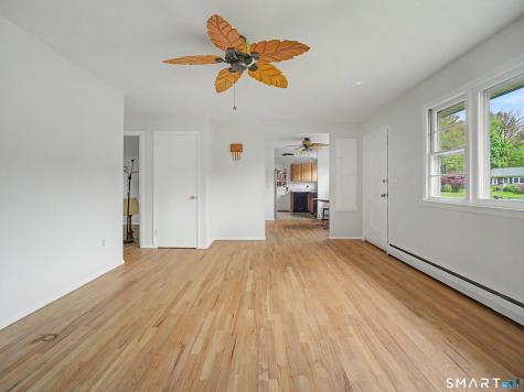 23 Raymond Road South Windsor CT 06074