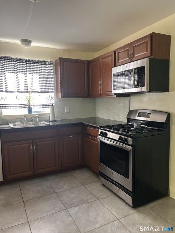 77 John Street East Haven CT 06513