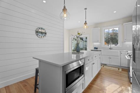 7 Ivy Hill Road Waterford CT 06385