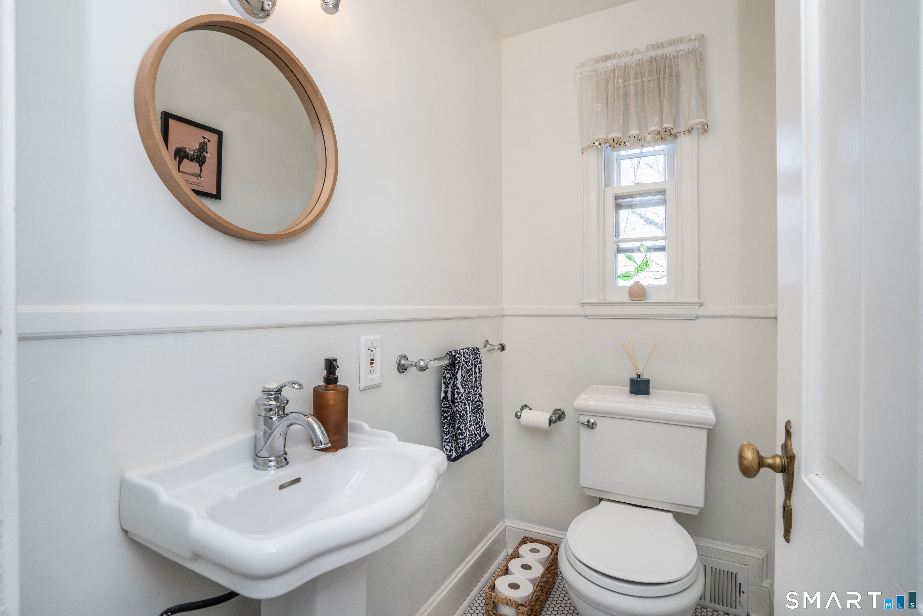 261 Mountain Road West Hartford CT 06107