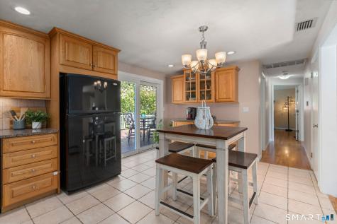 28 Fairfield Road Enfield CT 06082