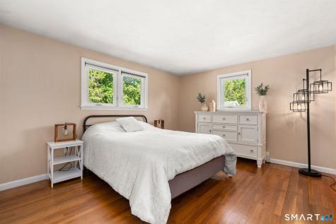 28 Fairfield Road Enfield CT 06082