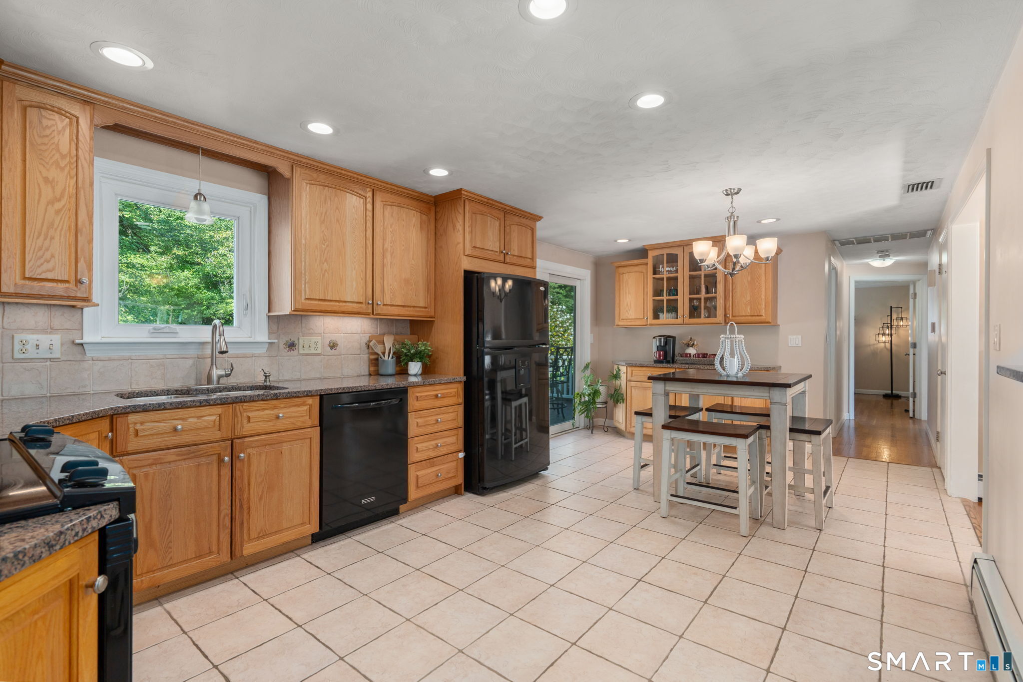 28 Fairfield Road Enfield CT 06082