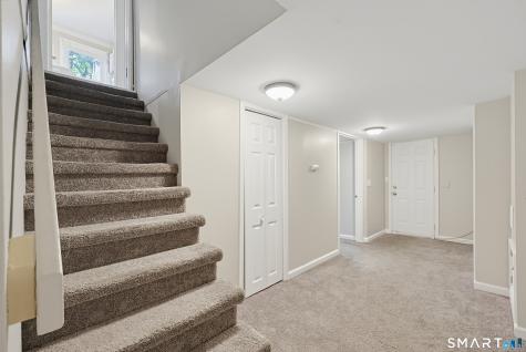 5 Flyers Drive Norwich CT 06360